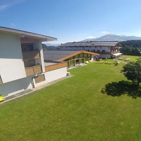Hotel Alpenhof 3*